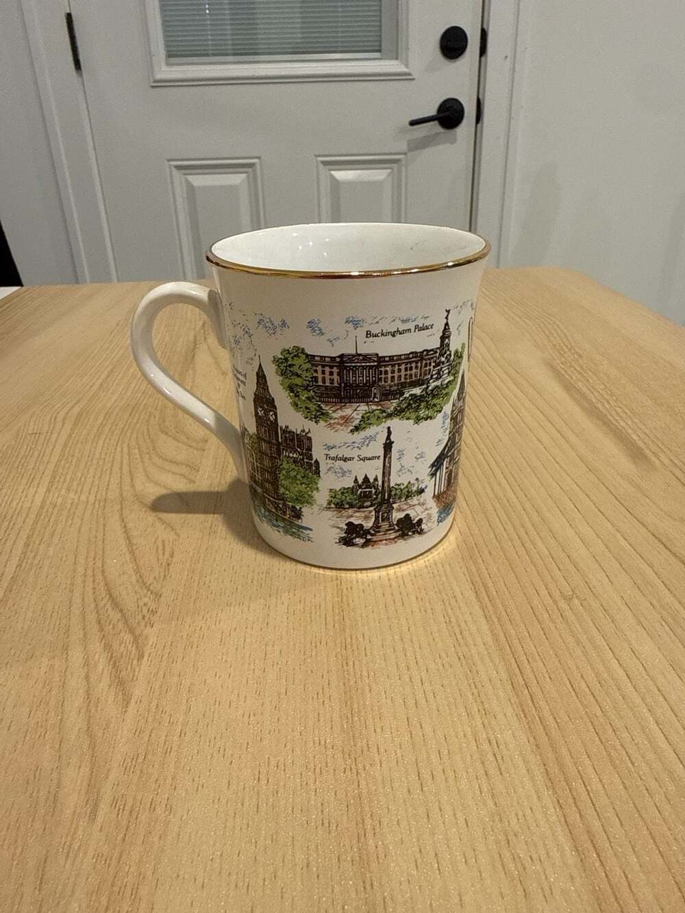 Vintage Souvenir of London Mug with Gold Trim, Made in England Landmarks